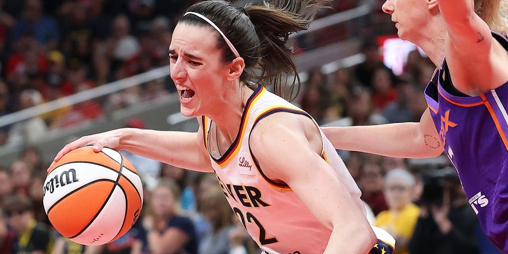 Stephanie White gives Caitlin Clark status update ahead of Fever-Sparks, but her next move raises questions