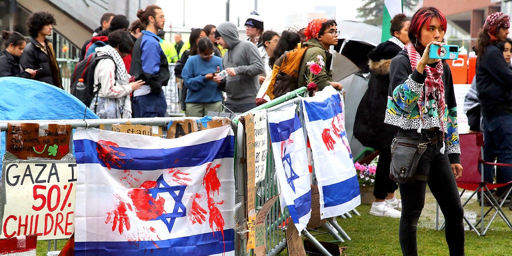 Jewish House Democrat recalls colleague saying there is no antisemitism because 'all the Jews are rich'