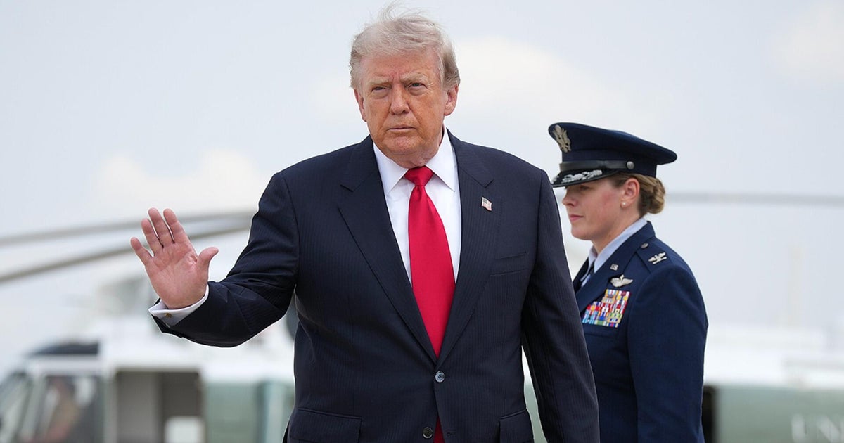 Trump visits Michigan in pre-midterm push