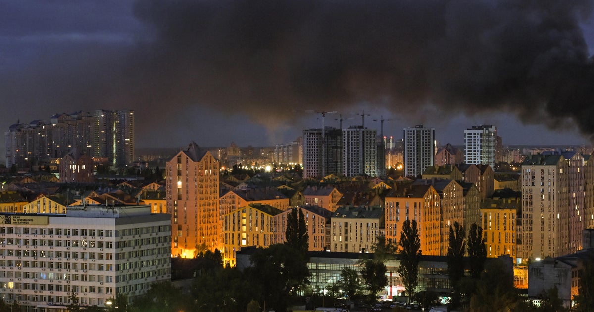 10 injured in overnight Russian strikes on Kyiv