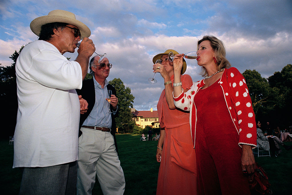 Boomer wealth transfer will mostly benefit the already rich, report finds