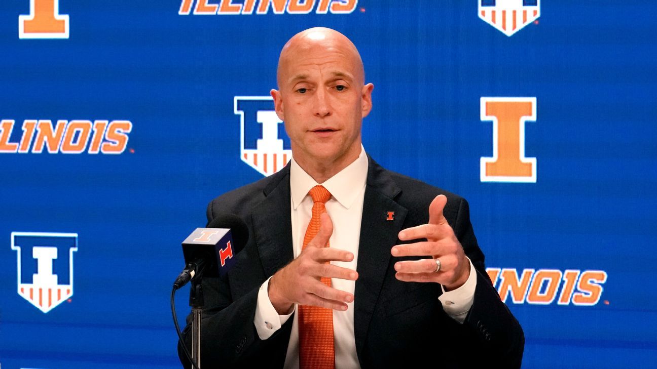 Illinois awards AD Whitman with extension, raise