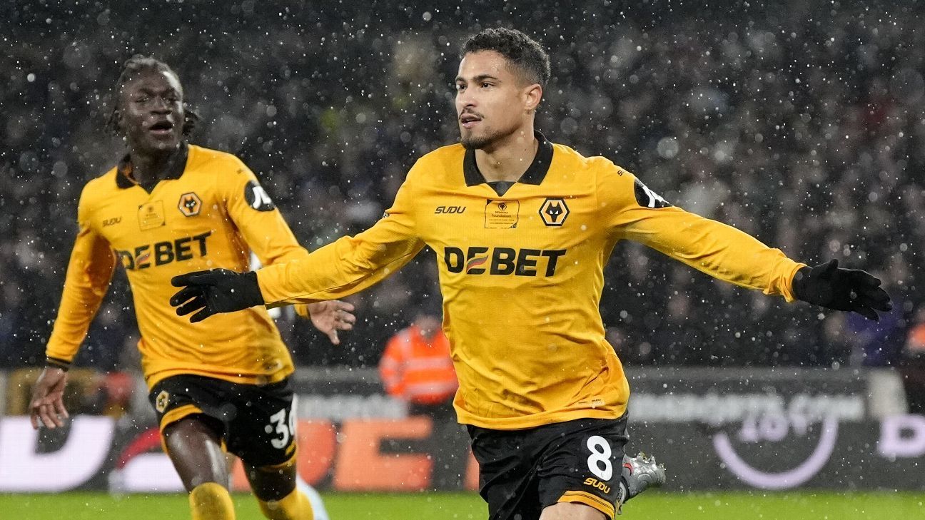 Transfer rumors, news: Man United, Liverpool turn …
