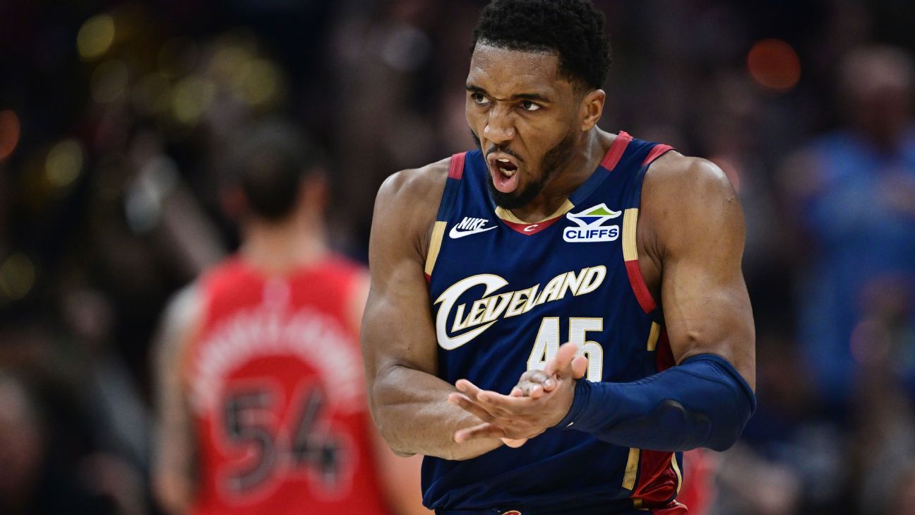 Cavs' Mitchell agrees to $273M max extension