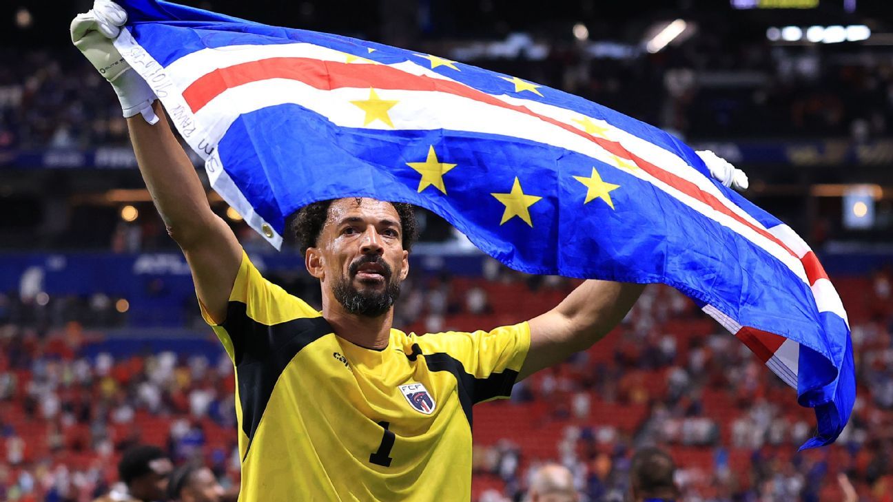 World Cup star Vozinha to join Chile's Colo Colo