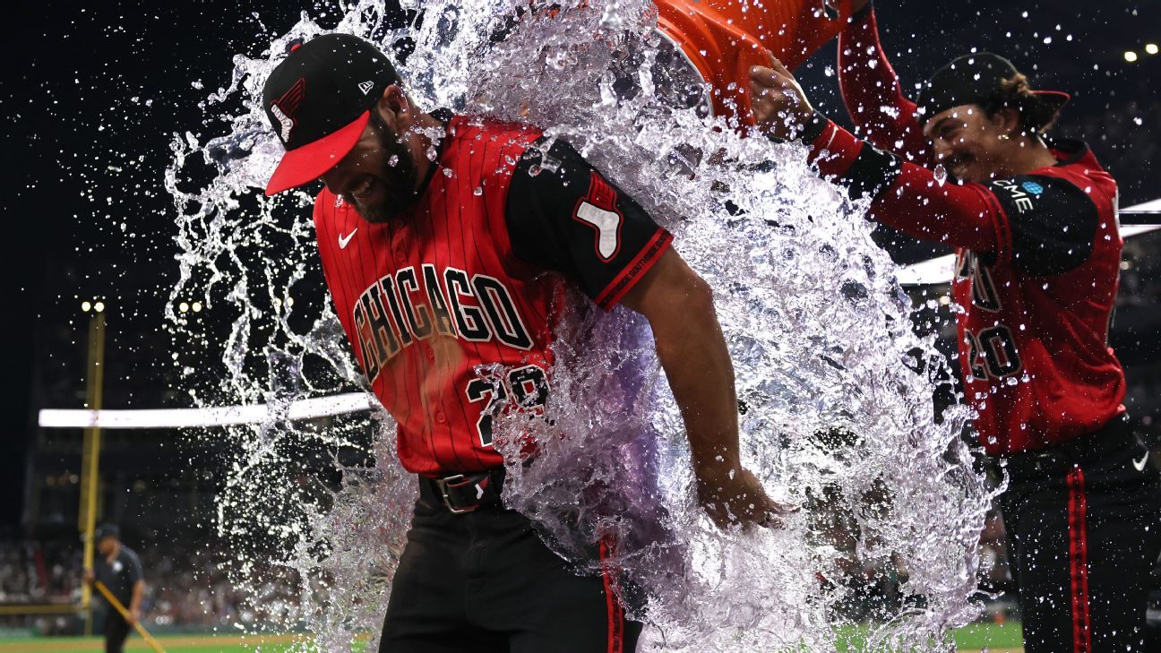 Day after cycle, White Sox OF Peters an All-Star