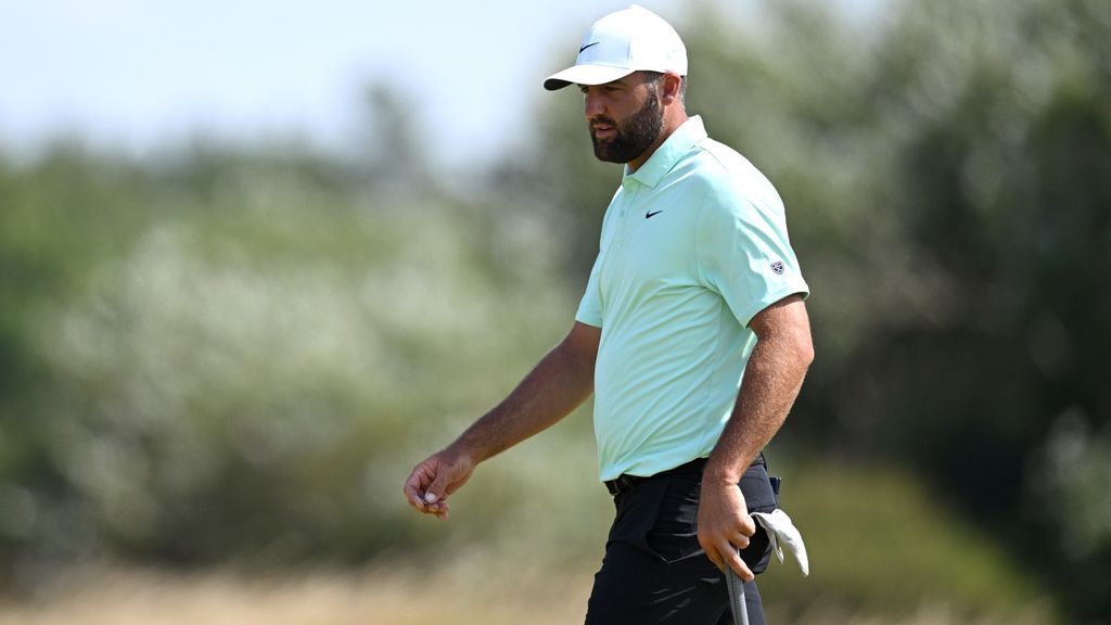 Scheffler recovers awry ball in Open first round