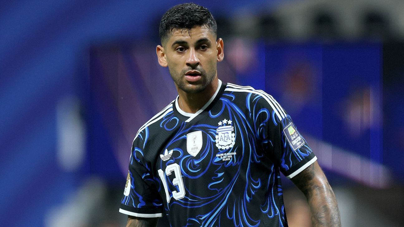 Transfer rumors, news: Barcelona, Real Madrid both…