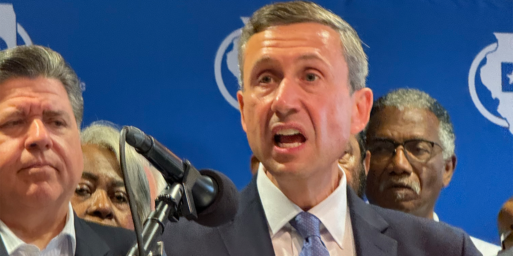 States may defy DNC primary calendar as 'nobody is scared' of Ken Martin, CNN reporter says