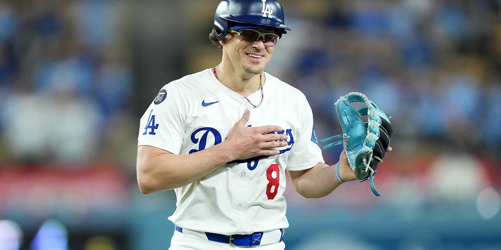 Dodgers' Kiké Hernández blasts fan's angry letter over White House skip, exposes address to followers