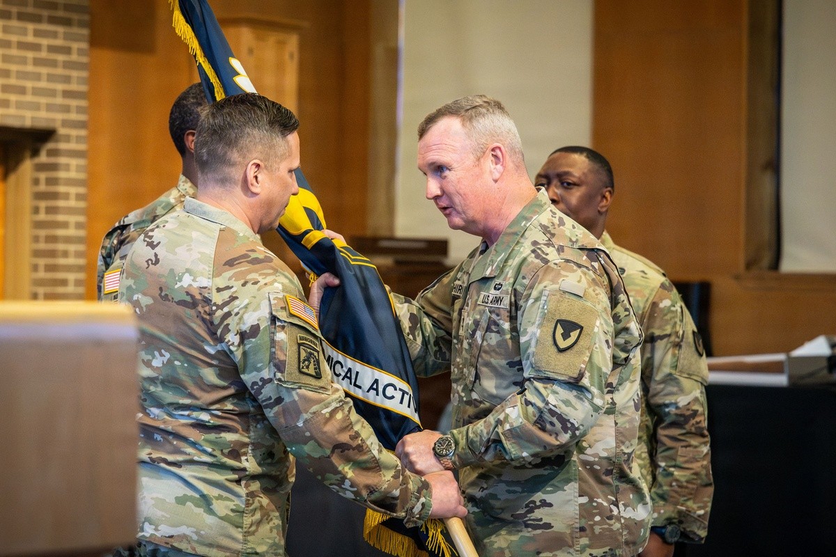 Redstone Chemical Activity welcomes new commander