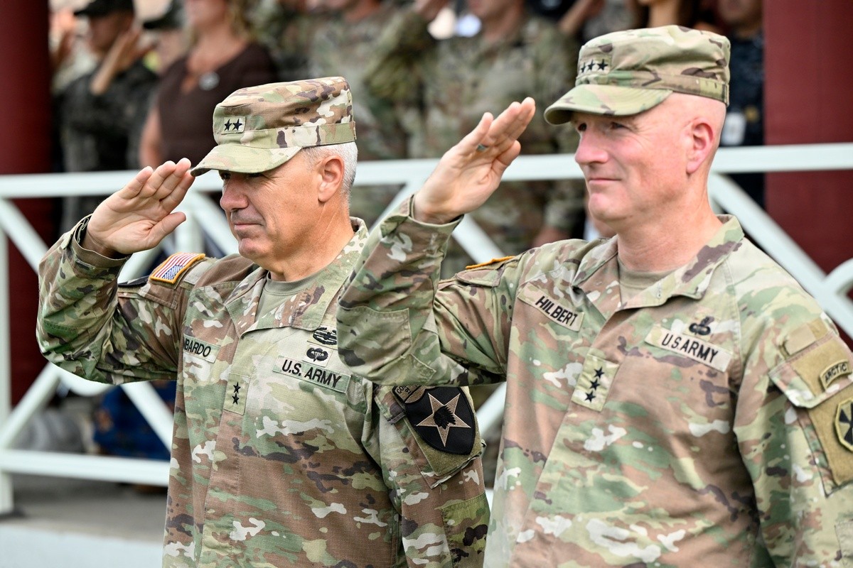 2nd Infantry Division/ROK-U.S. Combined Division Bids Farwell to the 89th Commanding General