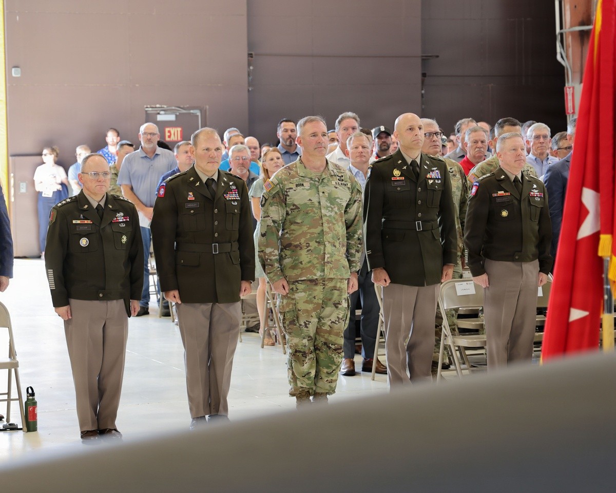 Center’s Fort Eustis footprint welcomes new commander, salutes retiring colonel