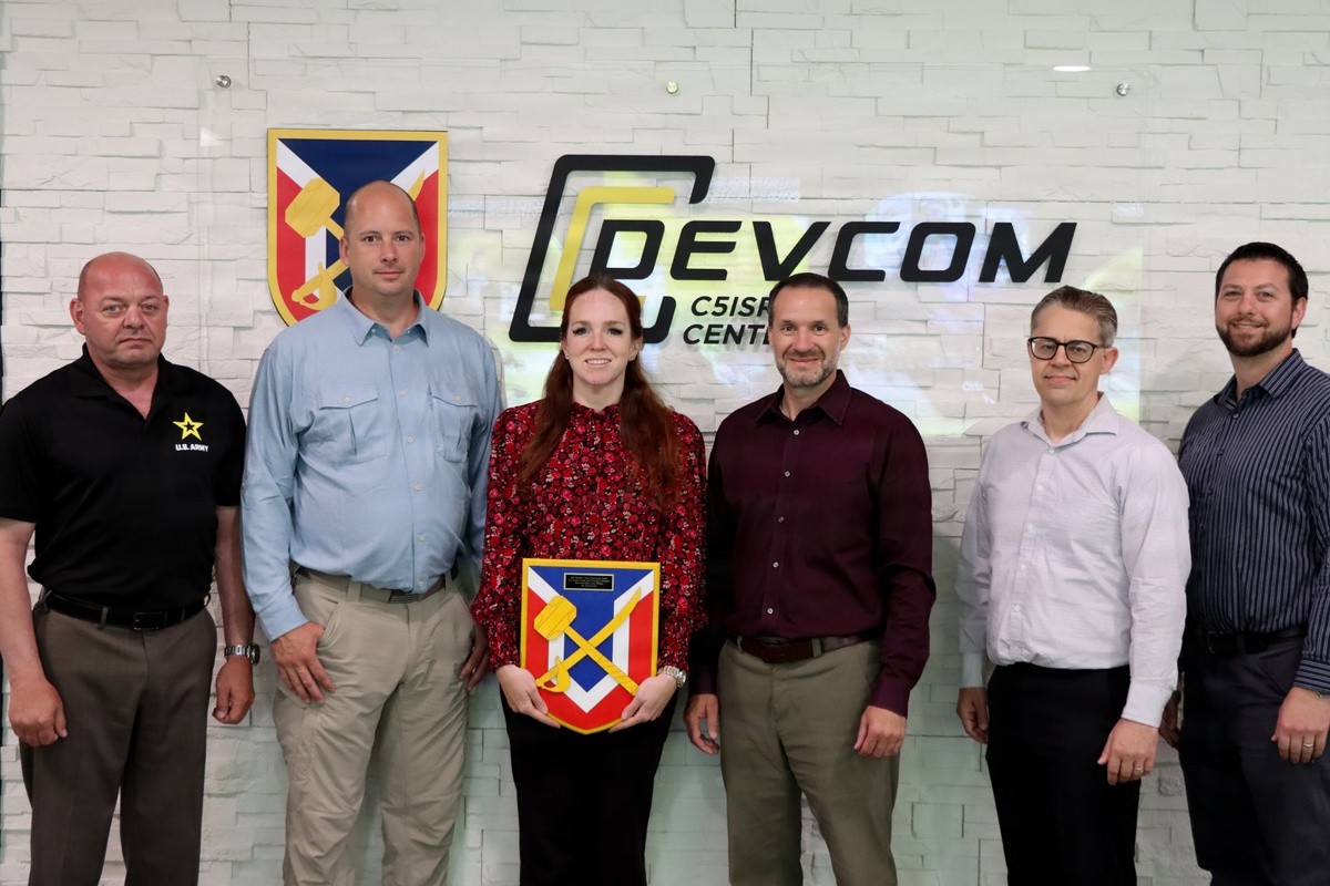 Army’s C5ISR team receives award for replacing key remote sensing system in record time