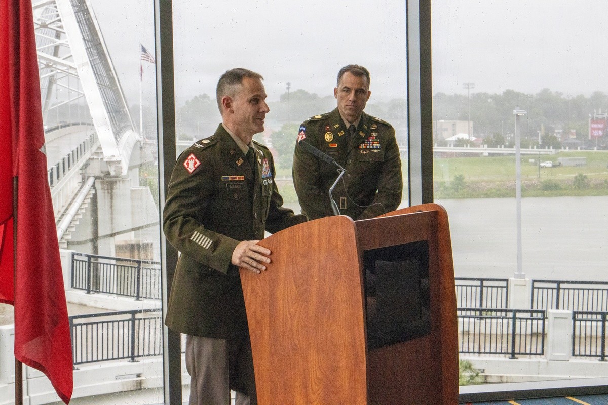 Allard assumes command of USACE's Little Rock District