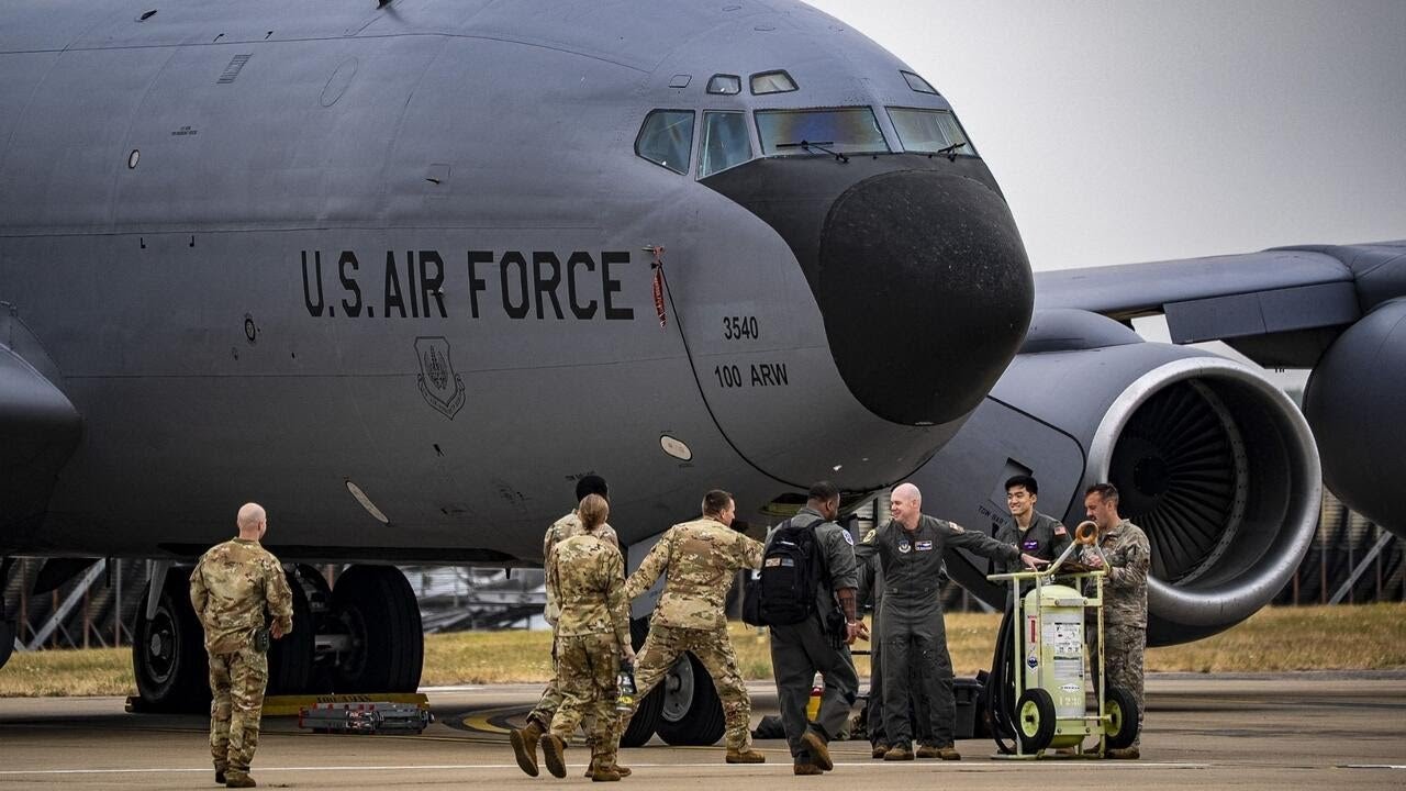 The midair refueling pilots that keep U.S. military operations going around the world