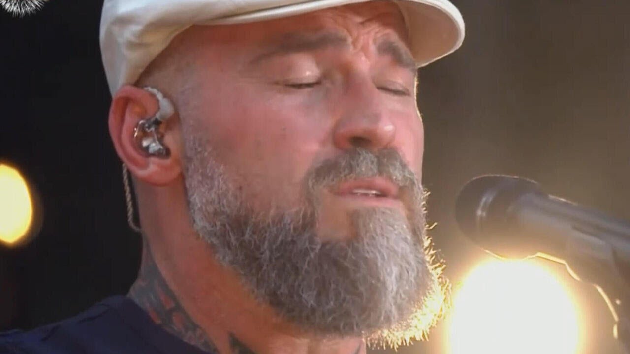 Zac Brown Band performs "Free" at The Great American Block Party 250