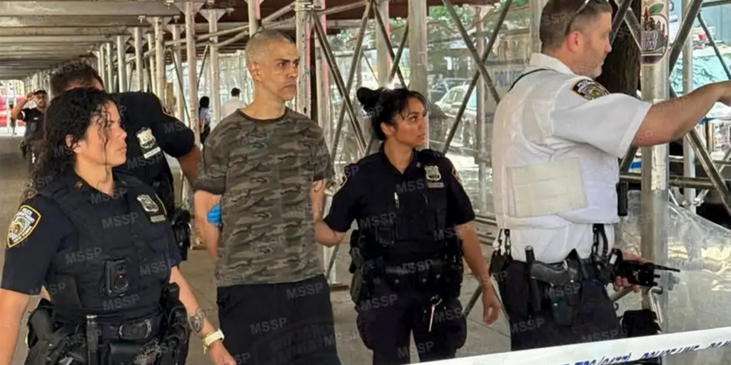 Witnesses recount 'scary' NYC stabbing after suspect allegedly yelled 'Allahu Akbar' during attacks