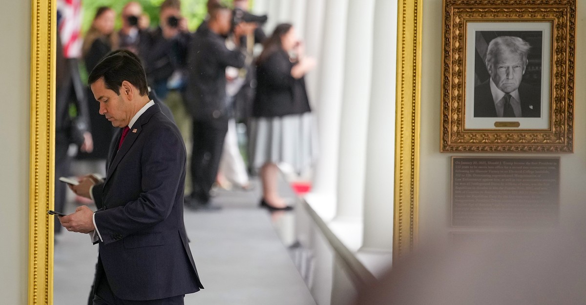 Marco Rubio’s Disappearing Signal Chat