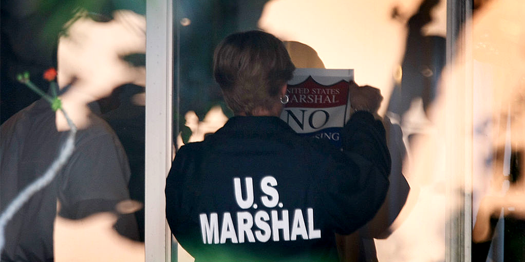 Deputy US Marshal fatally shot while serving arrest warrant in Louisiana
