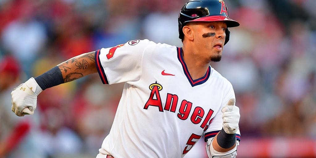 Angels third baseman brings basketball onto the diamond, turns slick double play with unconventional move
