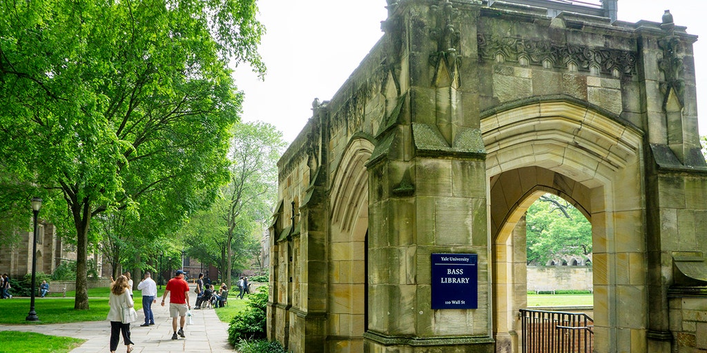 Just 1 in 10 Ivy League trustees are Republican; Yale has none, report finds