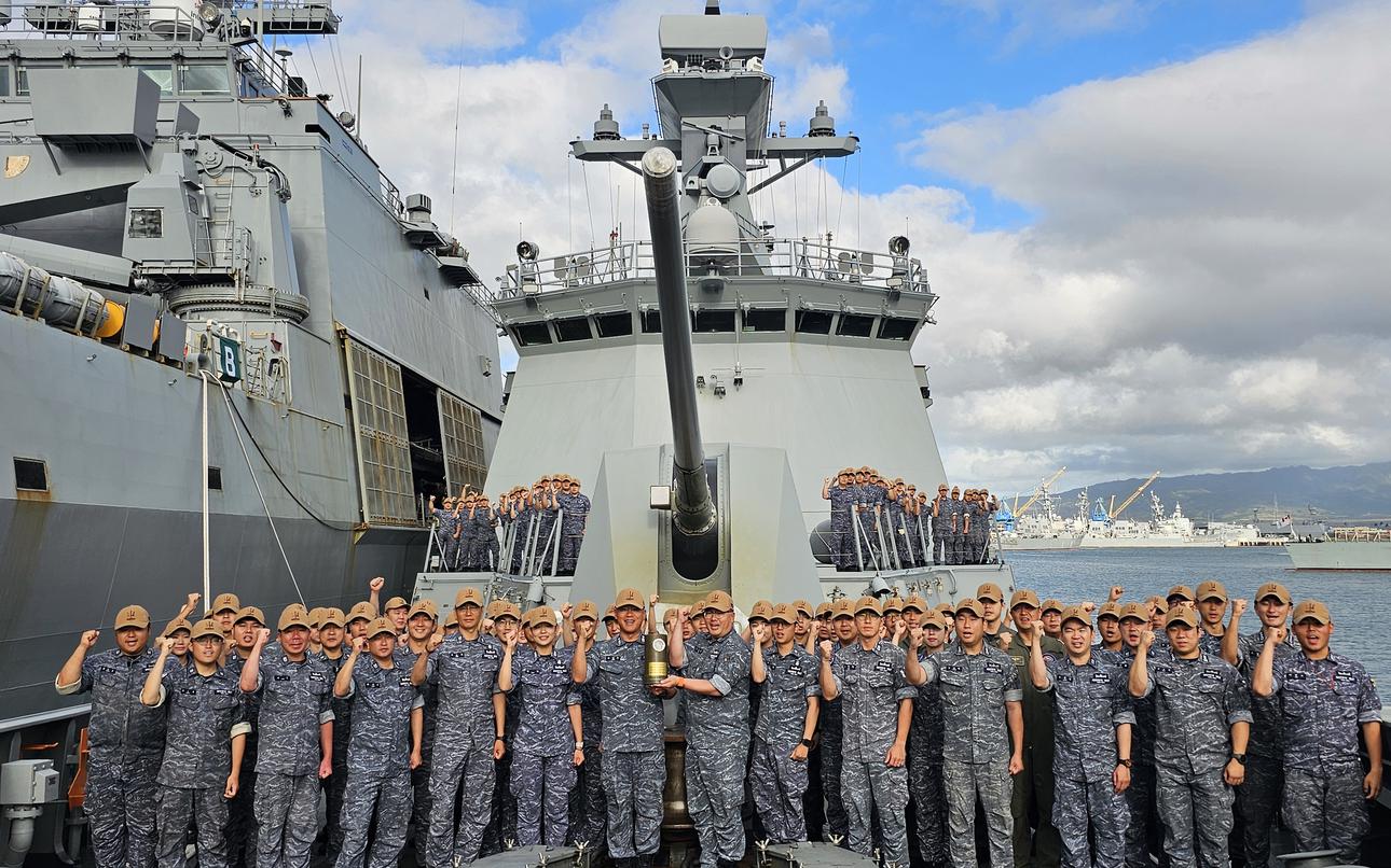 South Korean frigate takes maritime Top Gun award during RIMPAC drills