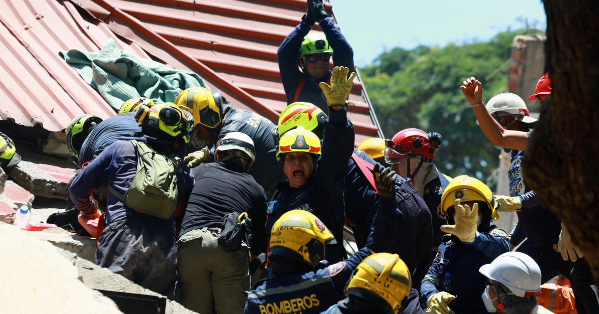 Rescuers race to find Colombia earthquake survivors as death toll rises