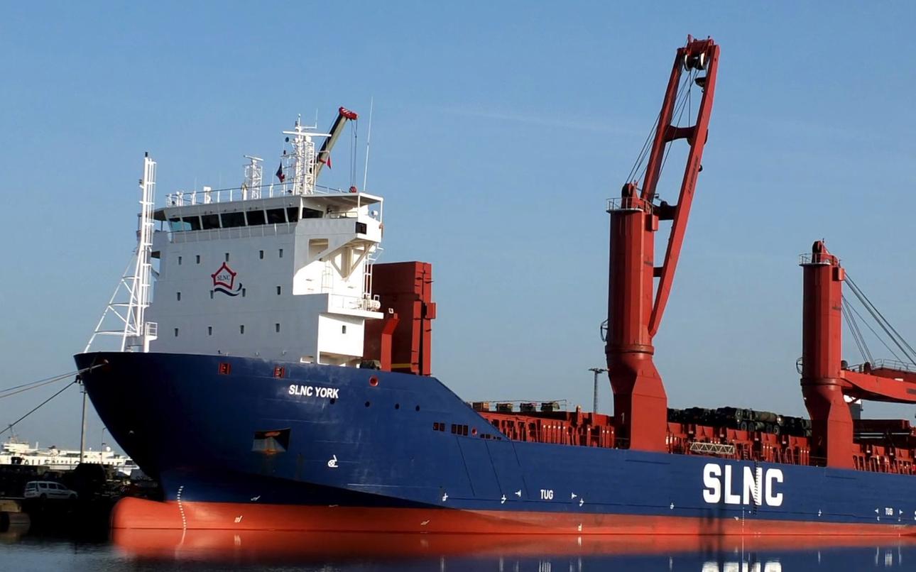 Tanker rescues 18 from flooding American cargo ship bound for Okinawa