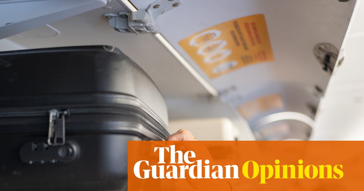 Keep calm and carry on: two travellers weigh in on Jetstar’s new overhead locker baggage fees
