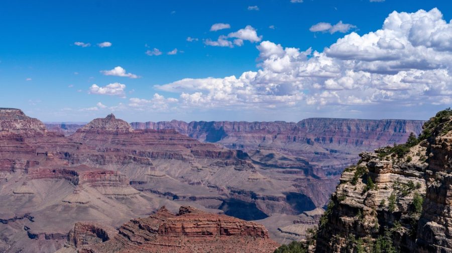 Approximately 15 people may be missing after Grand Canyon flash flood: Parks service