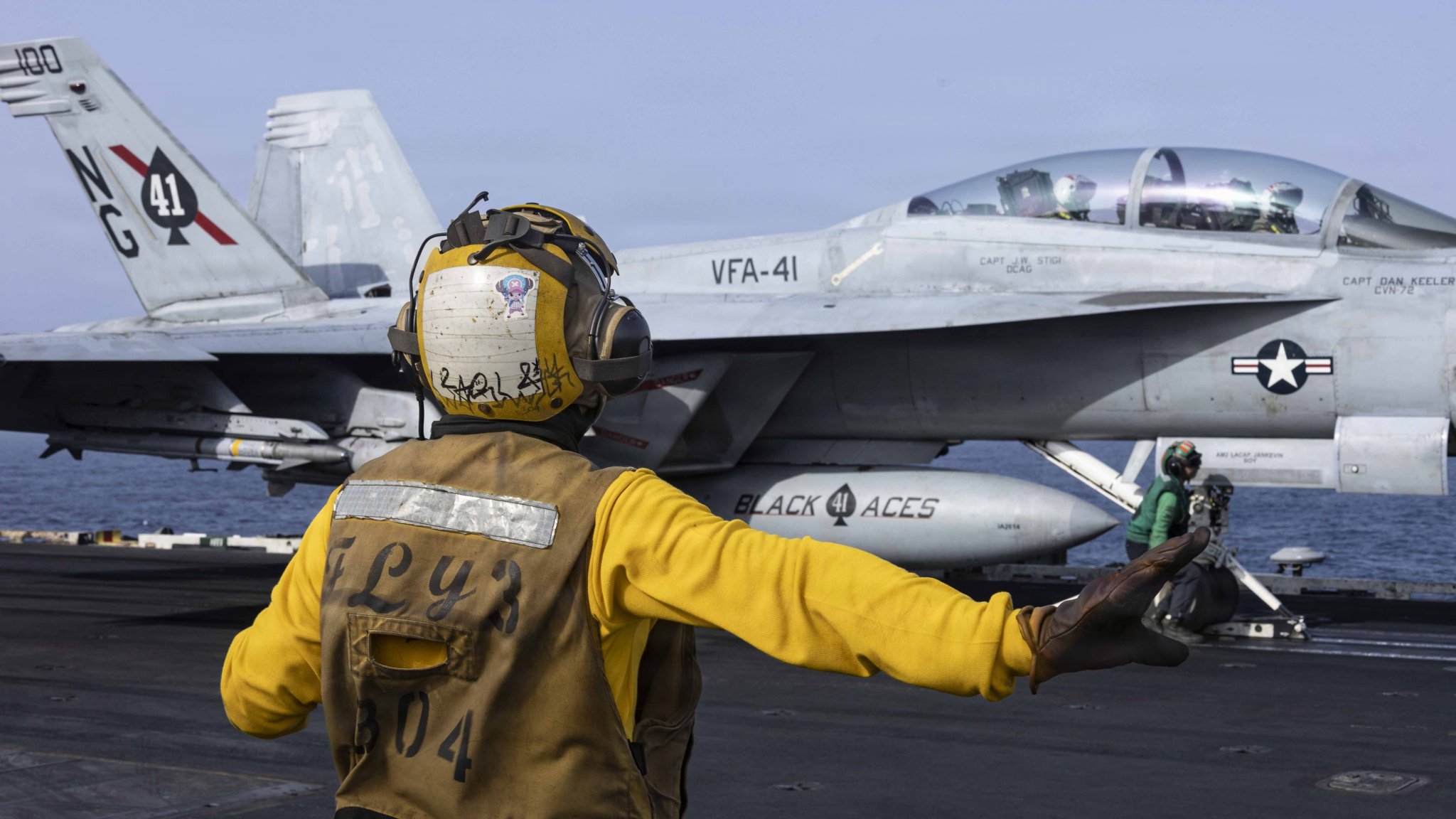 Navy sending more mental health help to USS Abraham Lincoln crew