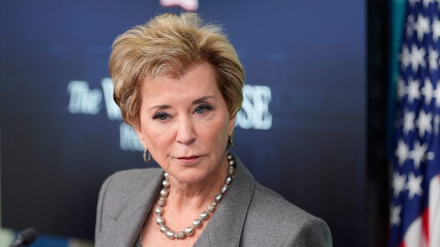 McMahon asks universities to outline commitments to 'national service'