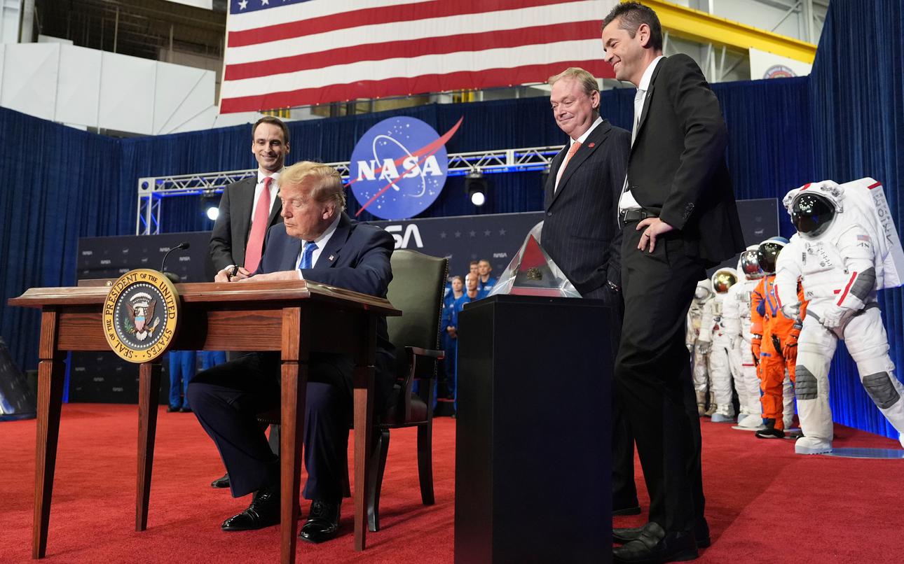 Trump signs order to create space-focused service academy