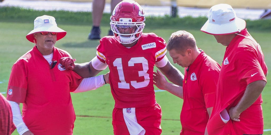 Chiefs rookie standout Cyrus Allen exits practice after scary collision with teammate Kaiir Elam