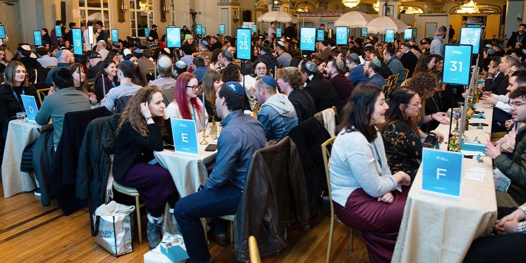 As AI reshapes dating, a Jewish organization is betting on the return of the human matchmaker
