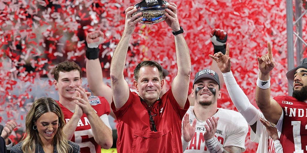 Inside CFP expansion battle as SEC, Big Ten and TV networks fight for College Football’s next big move