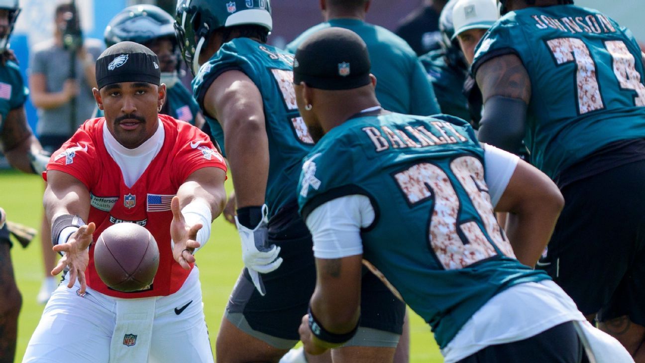 10 training camp awards, including 'most likely to succeed with new offense'
