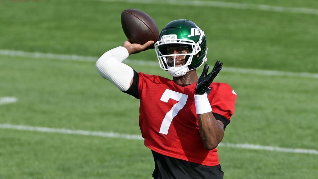Jets' Smith (ankle) sits out vs. Bucs, is day-to-day