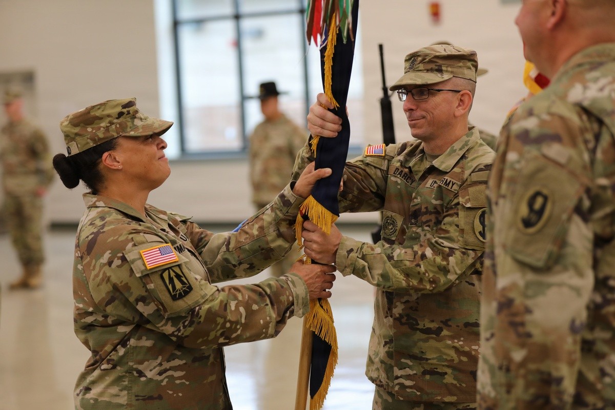Vancouver Army Reserve Brigade Welcomes New Commander as Army Reserve Adapts