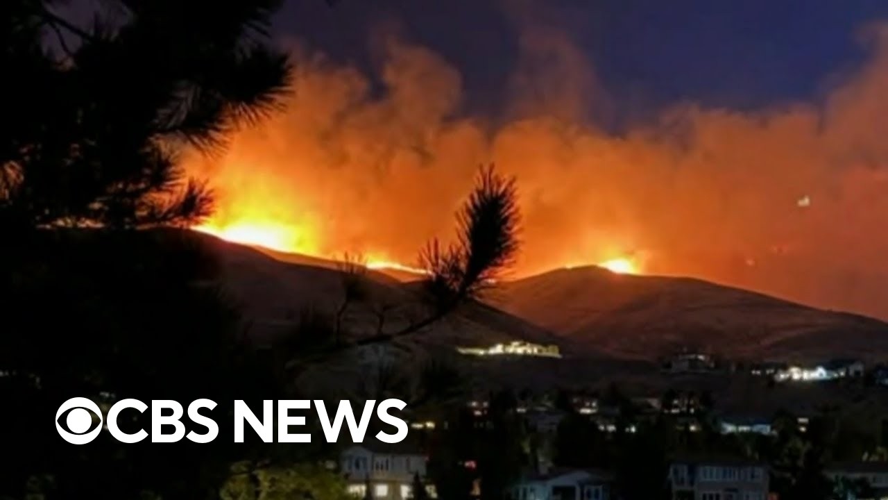 Inferno bears down on Reno, Nevada, displacing thousands