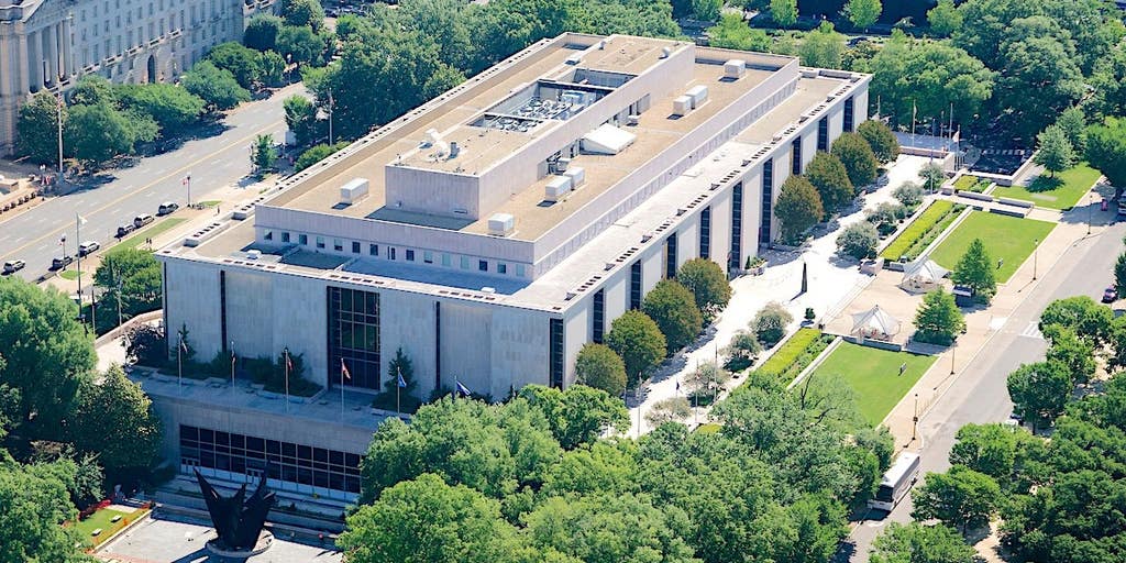 Inside the behemoth Smithsonian museum network drawing fire from the Trump administration