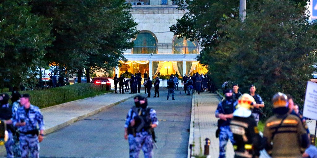 Mayor calls upscale restaurant bombing a 'brutal terrorist act' after 3 killed, 21 injured