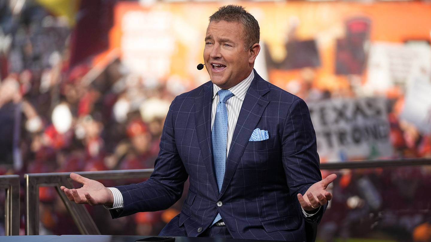 YouTube TV Subscribers Get Good News Ahead of College Football Season – Sports Illustrated