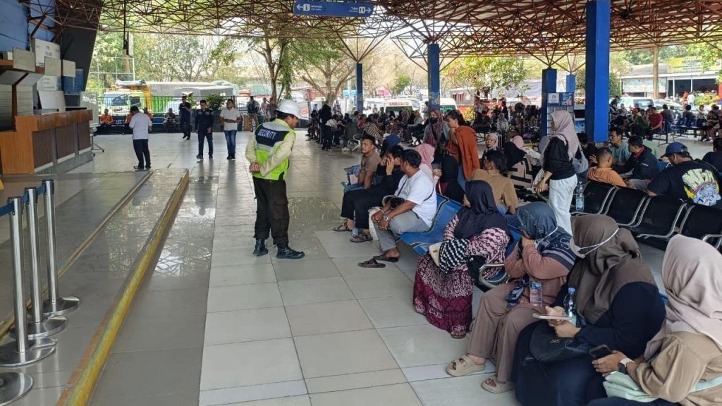 Six dead, 107 rescued from Indonesian ferry that went missing in Java Sea