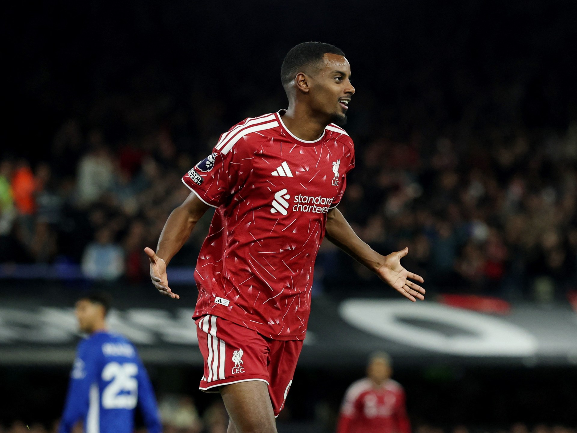 Liverpool beat Ipswich as Isak goals hand Iraola first Premier League win