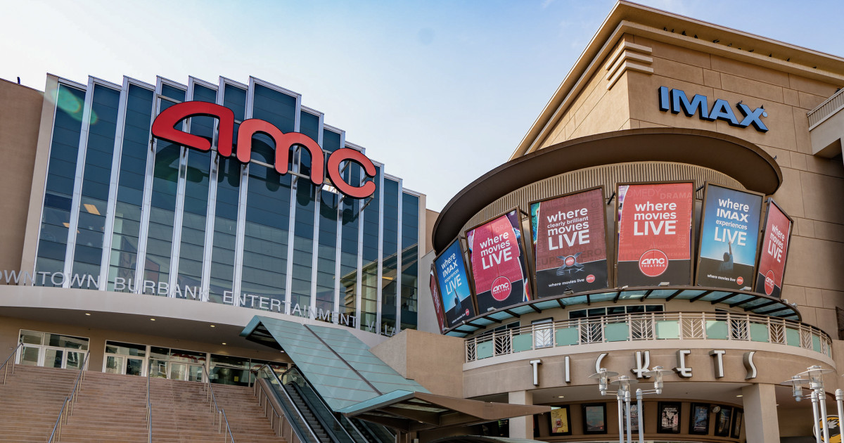 Pepper spray confrontation at AMC reignites frustration over phone use in theaters