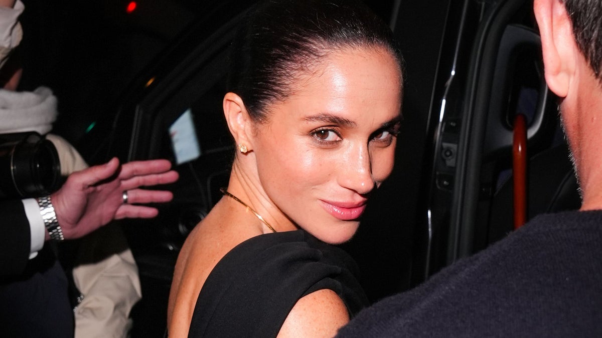 Meghan Markle steps out with Ellen DeGeneres in first photographed U.K. outing since move – HOLA