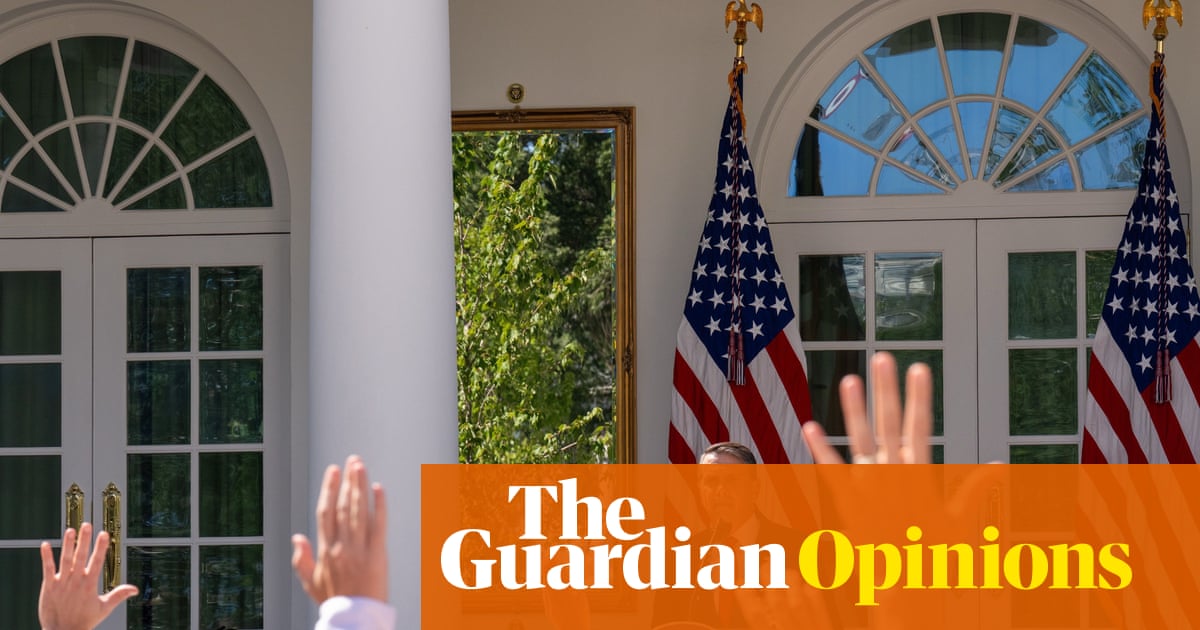 The Washington press corps needs to boycott White House events | Margaret Sullivan