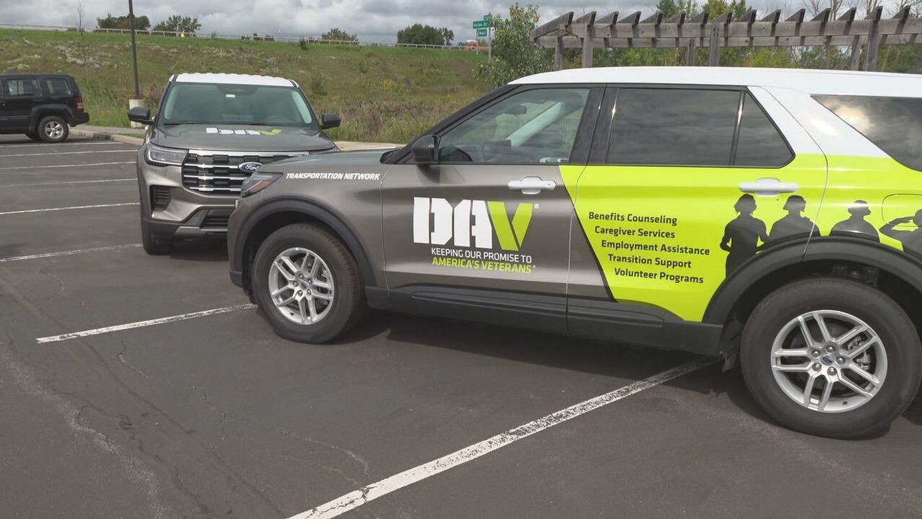 Local organization donates two cars to veterans organization – 13wham.com